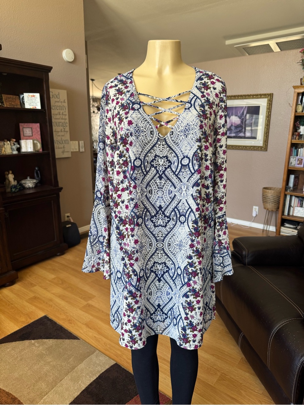 Speechless navy & red floral V-neck with crisscross straps tunic-size L